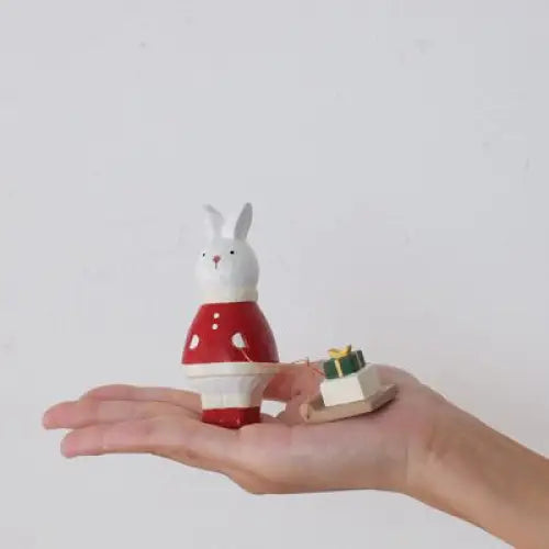 Figurine Lapin de Noël avec Cadeau Bois - Animal en bois