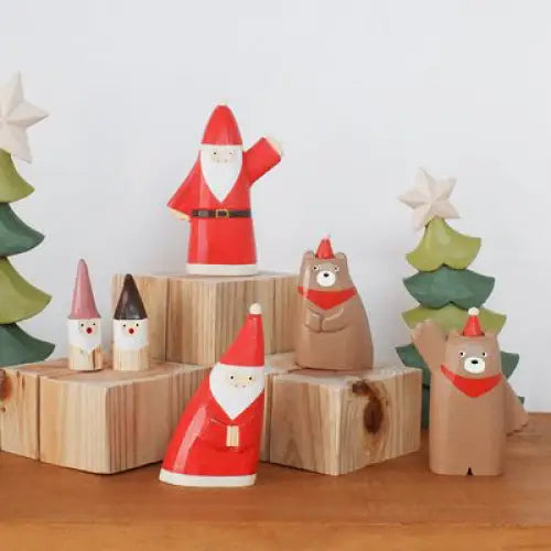 Figurine Père Noël Bras Levé en Bois - Animal en bois