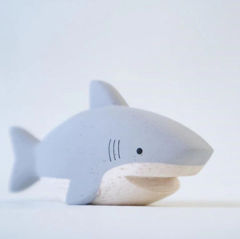 animal totem requin en bois